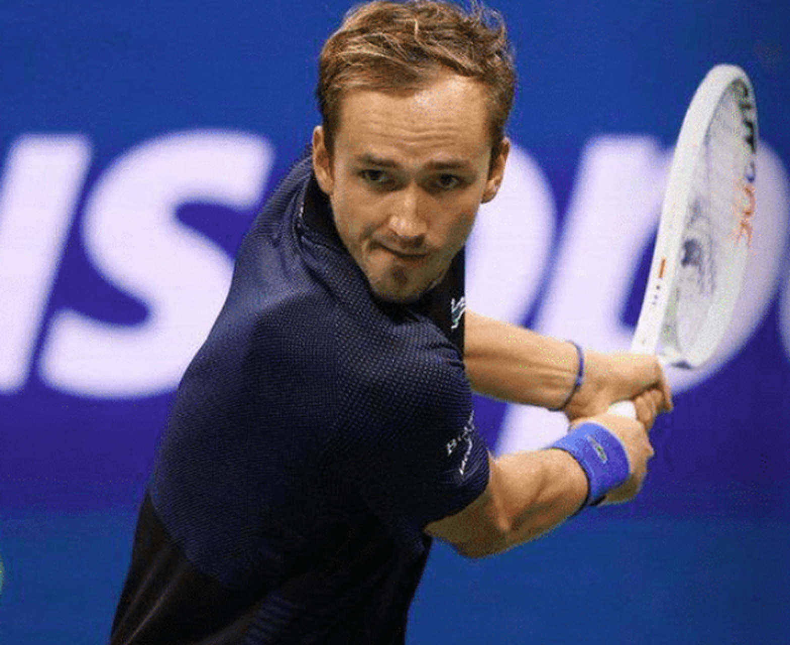 拉沃尔杯力克美网，梅德韦杰夫关键制胜