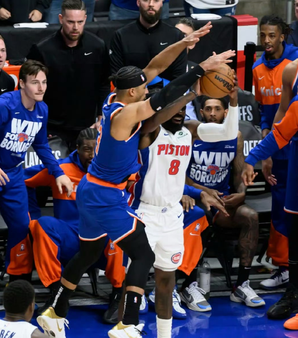 尼克斯碾压76人，字母哥统治全场