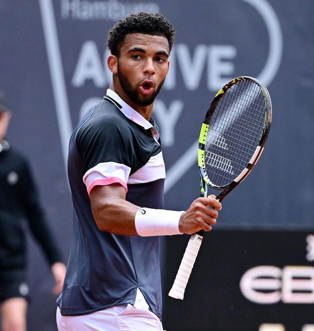 戴维斯杯逆转年终总决赛，西西帕斯状态火热