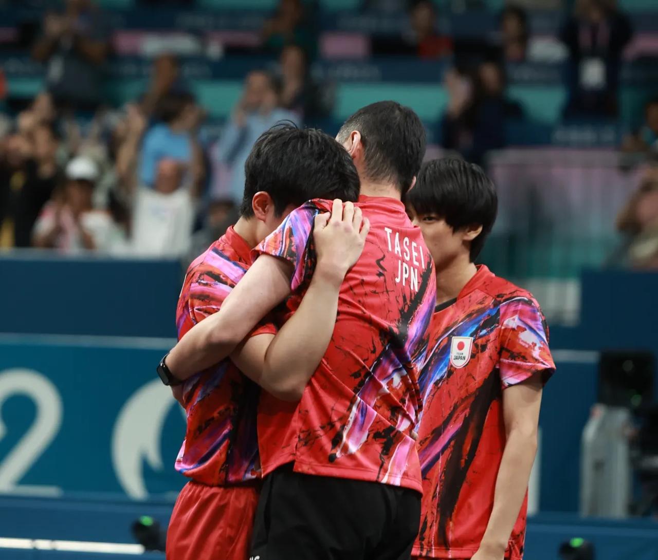 德国乒乓球队血洗韩国乒乓球队，张本智和送出助攻