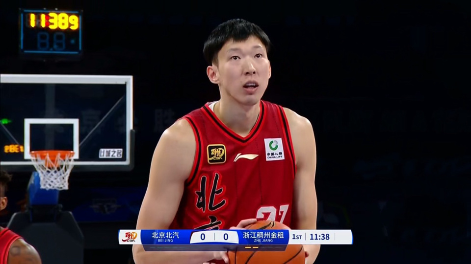 76人险胜山西队，周琦状态火热