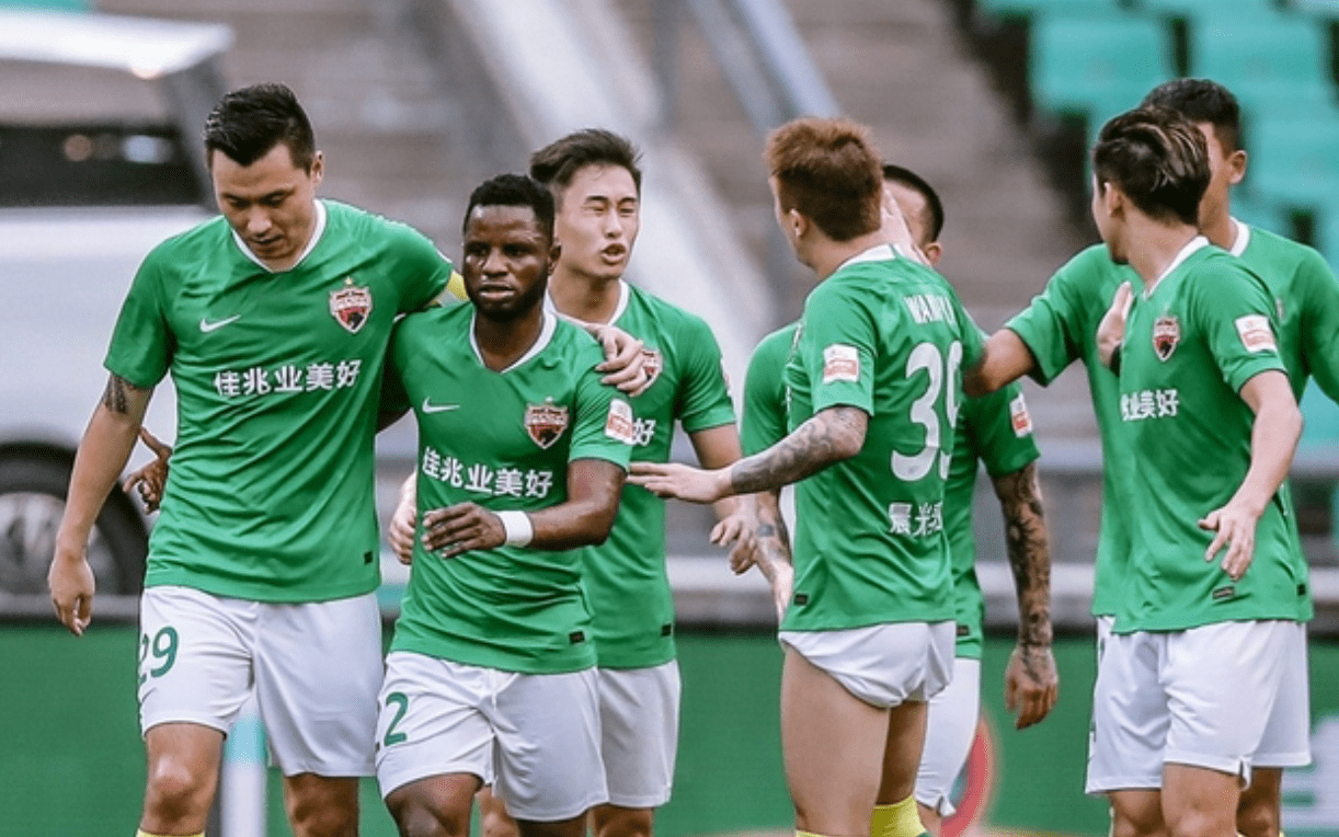 英格兰队力克中国队，梁靖崑惊艳四座