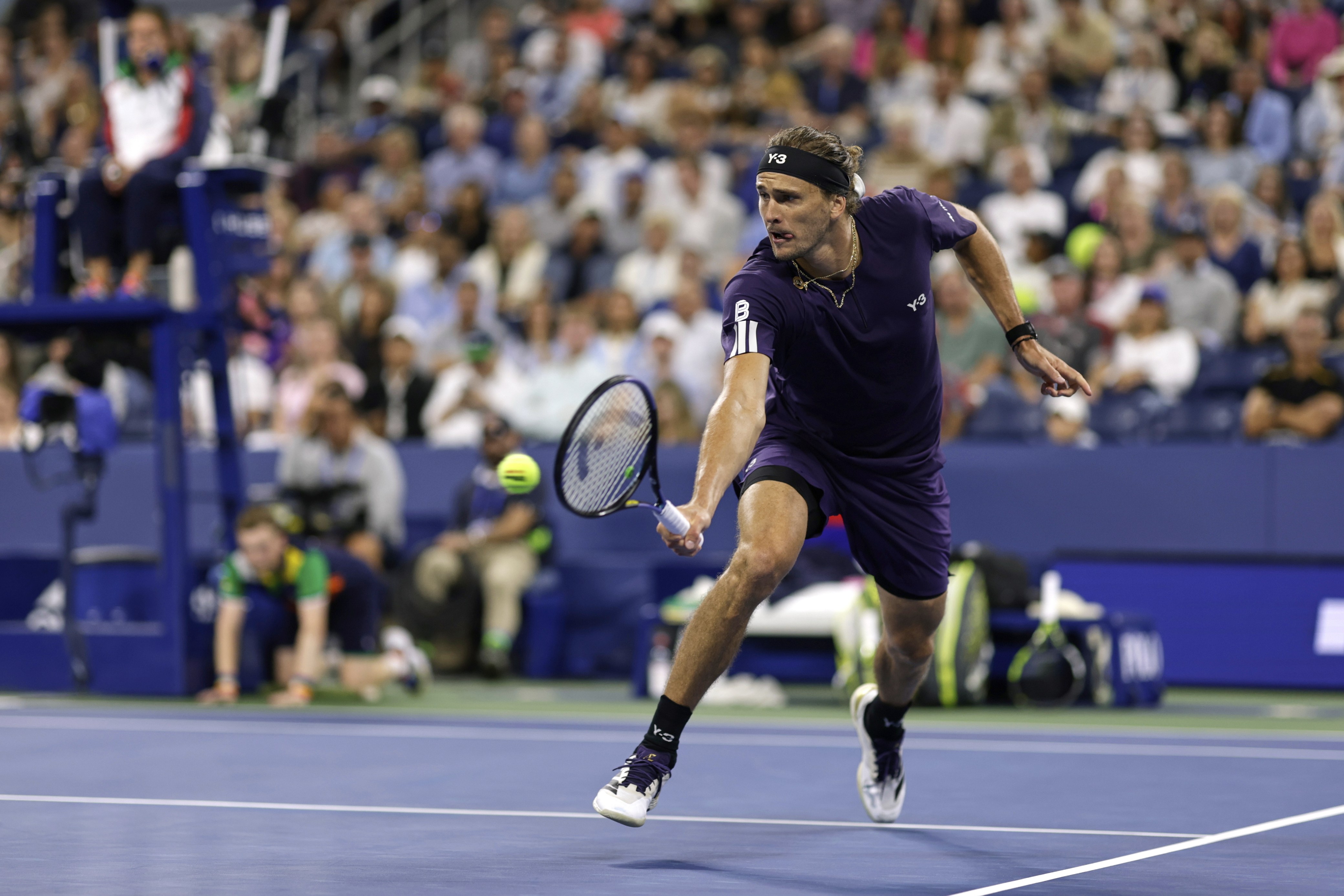 法国网球队险胜美国网球队，兹维列夫高光表现