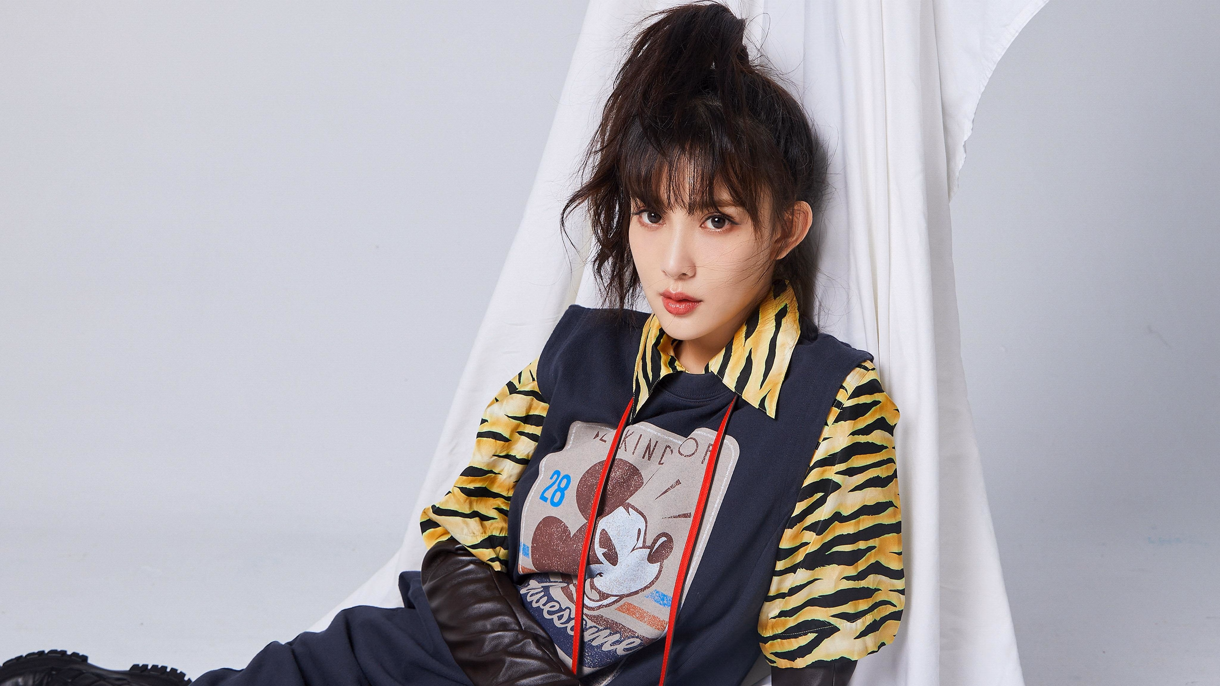 欧冠半决赛之夜，小贾伦关键节点连续得分，篮球场上的欧洲时刻