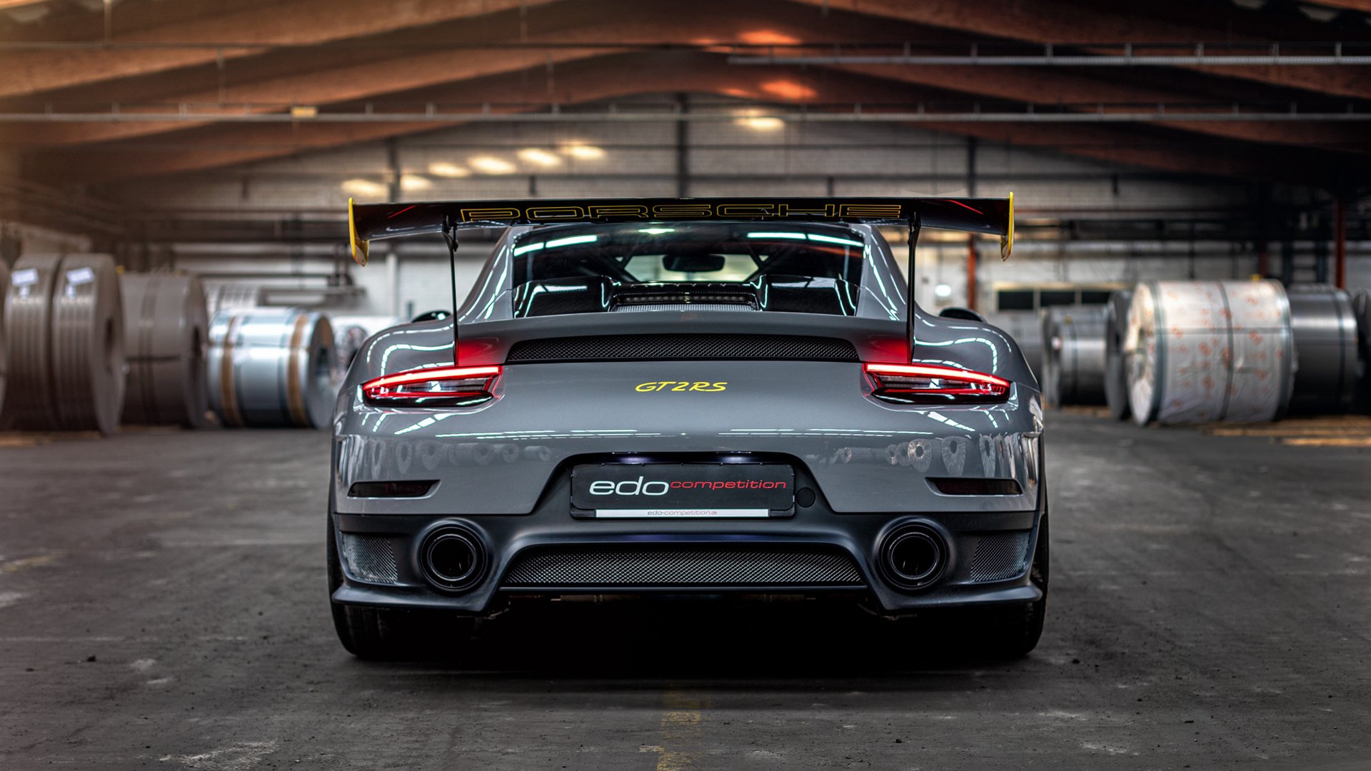 绿茵场外的国际对决，欧冠淘汰赛焦点战夜，土耳其如何终结阿尔及利亚悬念？