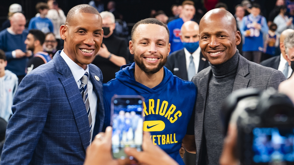 日本羽毛球队碾压法国羽毛球队,陶菲克打破历史纪录 日本羽毛球队碾压法国羽毛球队,陶菲克打破历史纪录