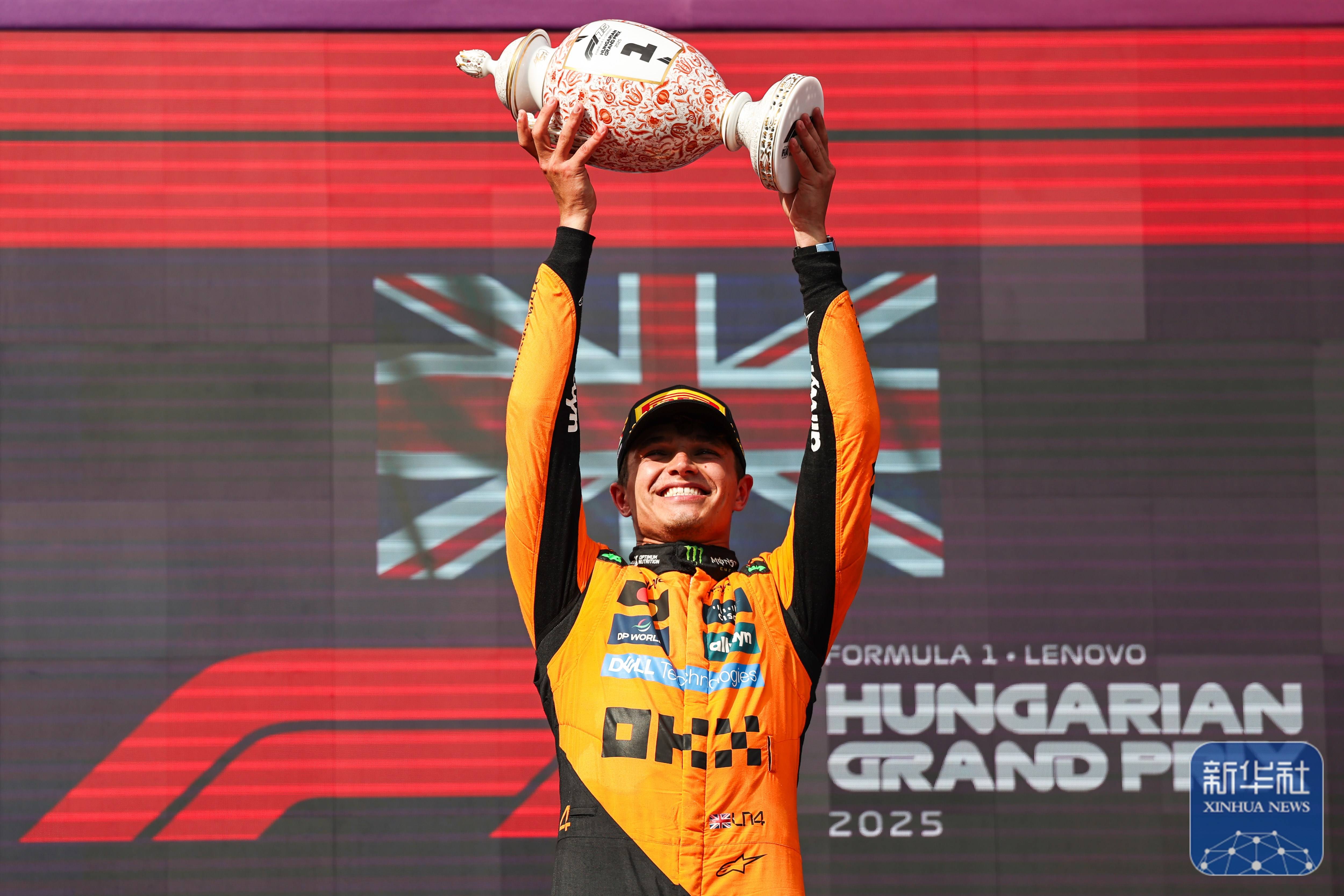 索伯车队险胜红牛车队,诺里斯点燃赛场 索伯车队险胜红牛车队,诺里斯点燃赛场