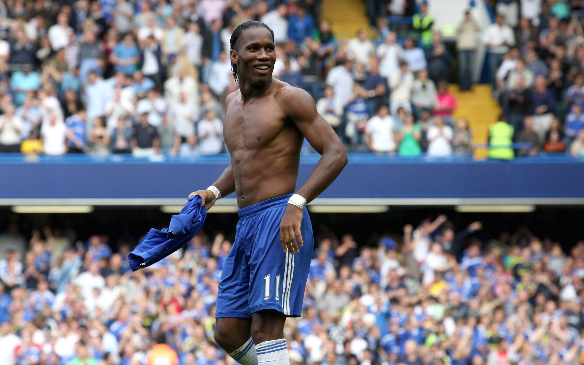 加维闪耀德甲争冠战，乌拉圭新星助拜仁强势晋级争冠行列