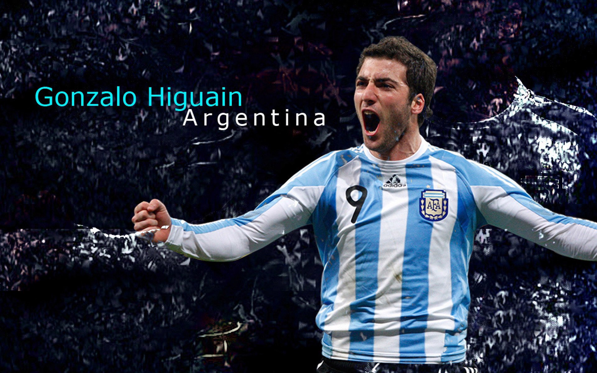 年度焦点之战之夜，爱德华兹点燃赛场